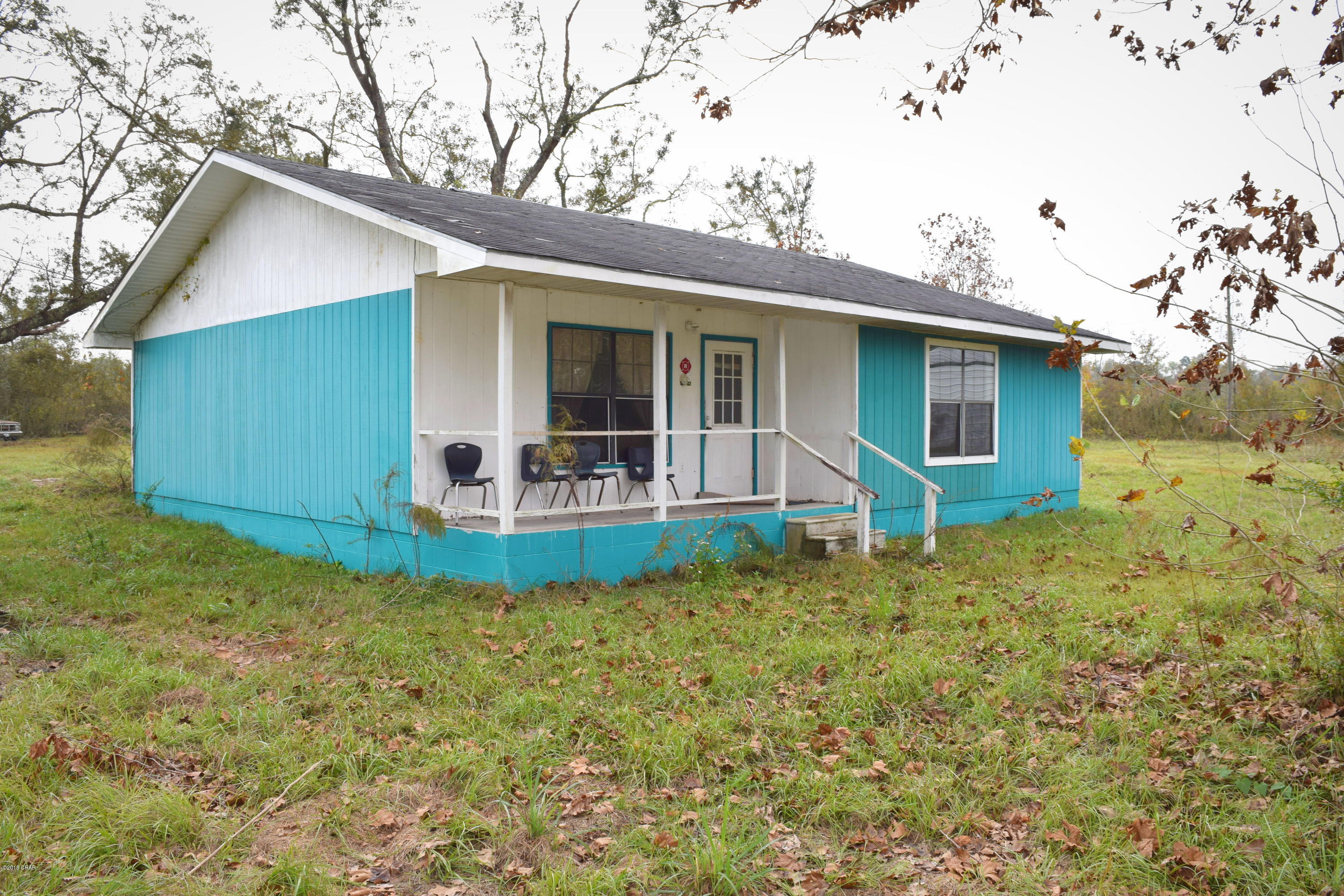 2563 River Road Caryville, FL 32427 - Photo 5 of 11