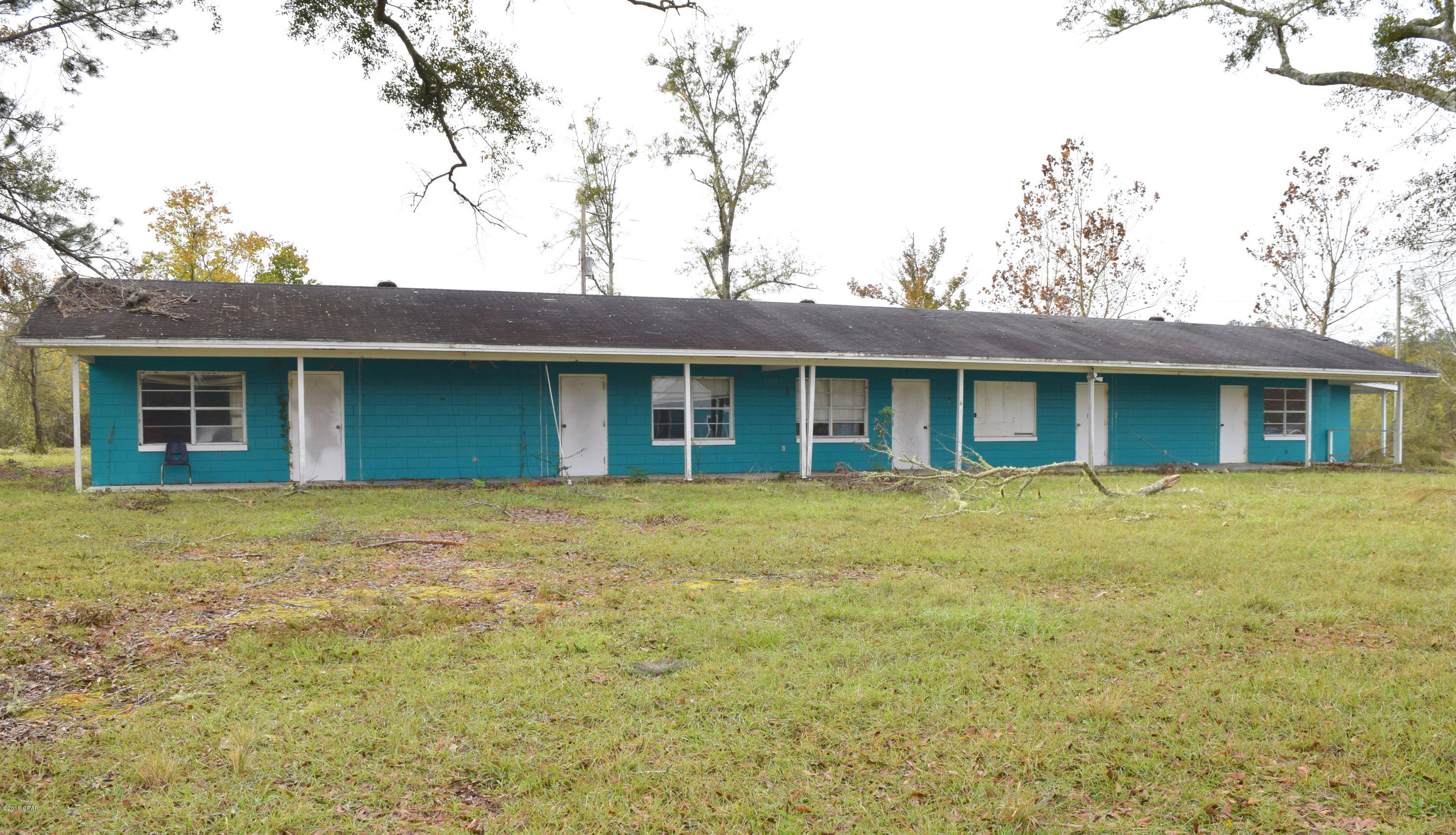 2563 River Road Caryville, FL 32427 - Photo 6 of 11