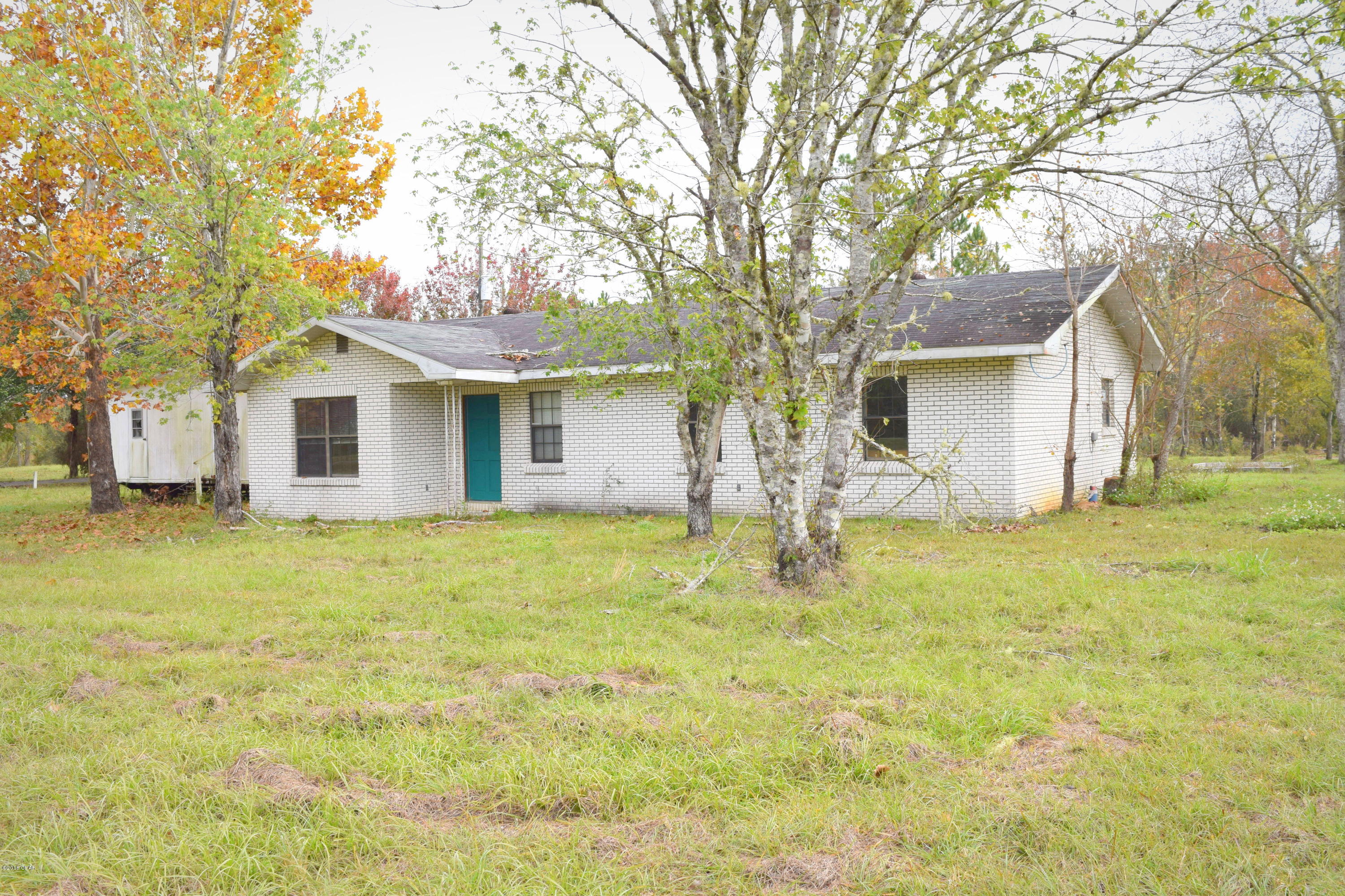 2563 River Road Caryville, FL 32427 - Photo 8 of 11