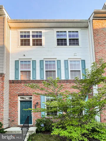 $3,250 | 3541 Woodlake Drive, Unit 13, Silver Spring, MD 20904