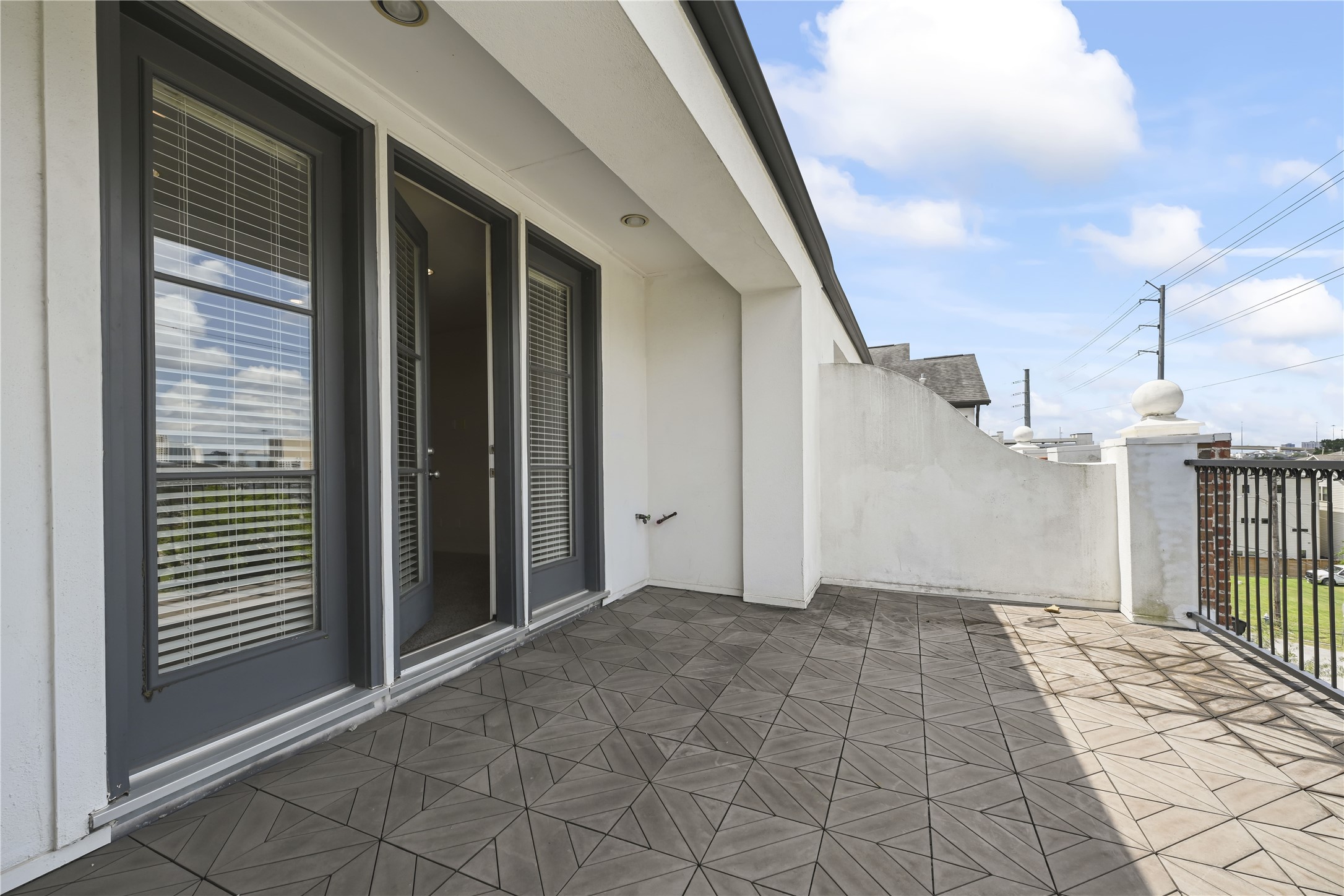 1027 St Charles Street Houston, TX 77003 - Photo 19 of 23