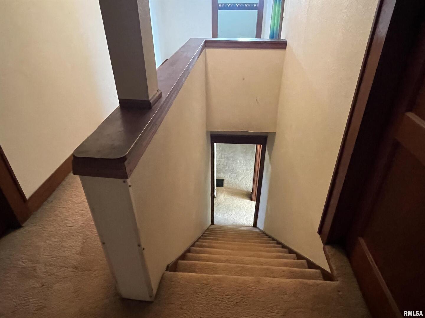 2283 East 2750th Street Kewanee, IL 61443 - Photo 47 of 58 a view of a hallway view with staircase