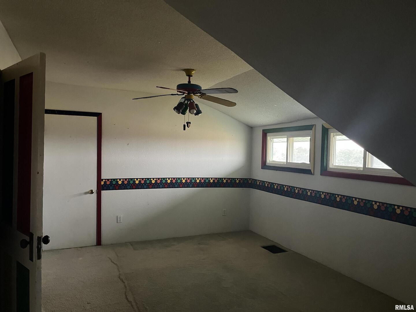 2283 East 2750th Street Kewanee, IL 61443 - Photo 49 of 58 a view of a hardwood and an empty room