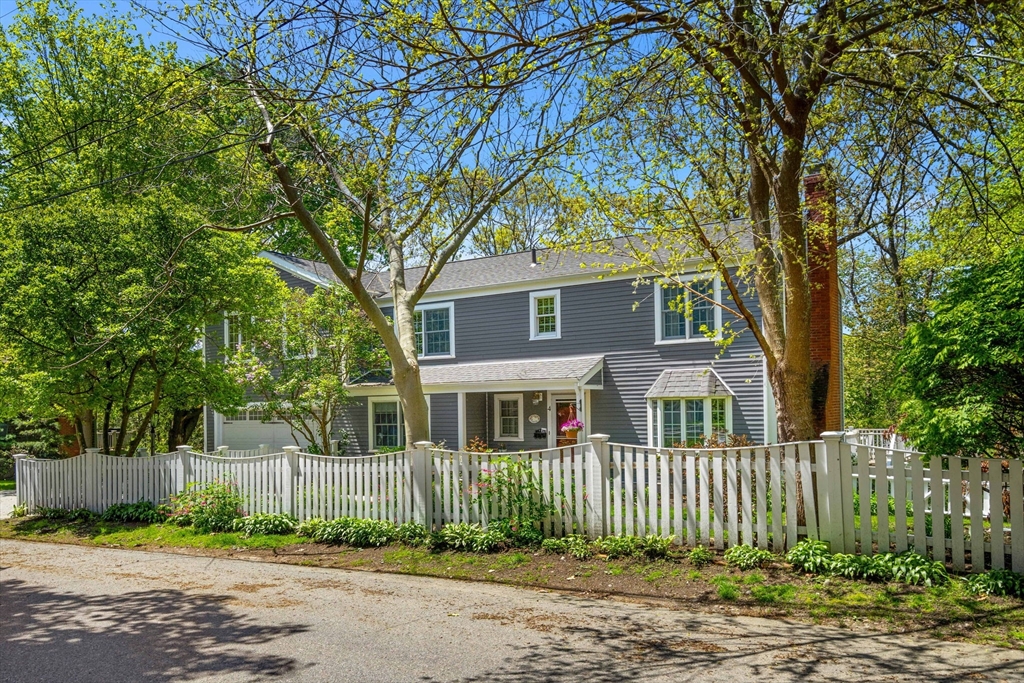 4 Crestwood Road Marblehead, MA 01945 - Photo 1 of 30