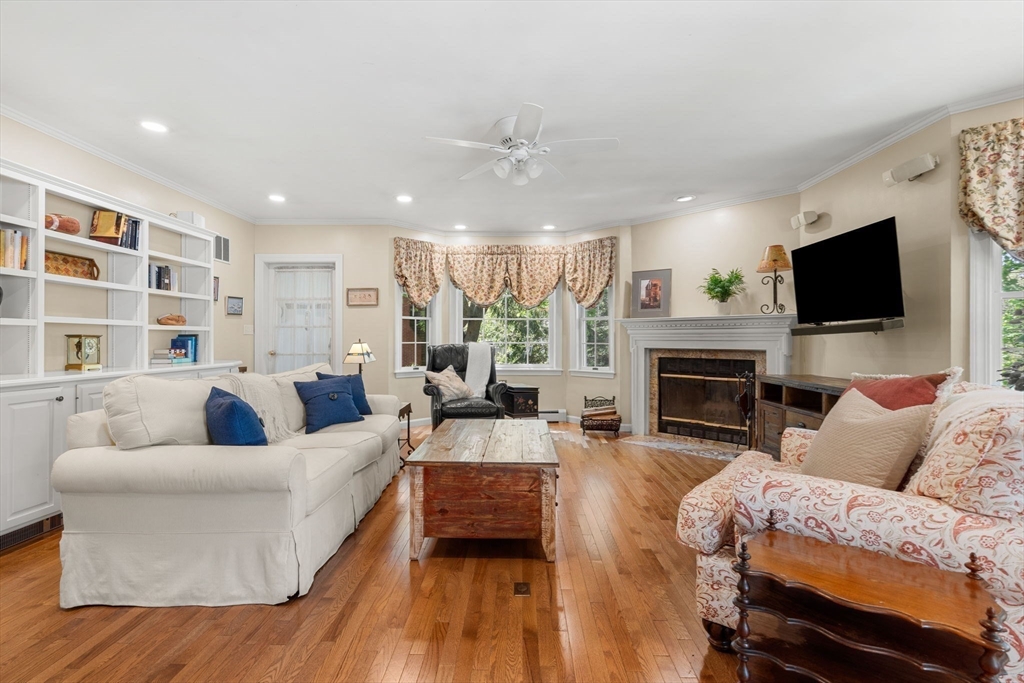 4 Crestwood Road Marblehead, MA 01945 - Photo 12 of 30