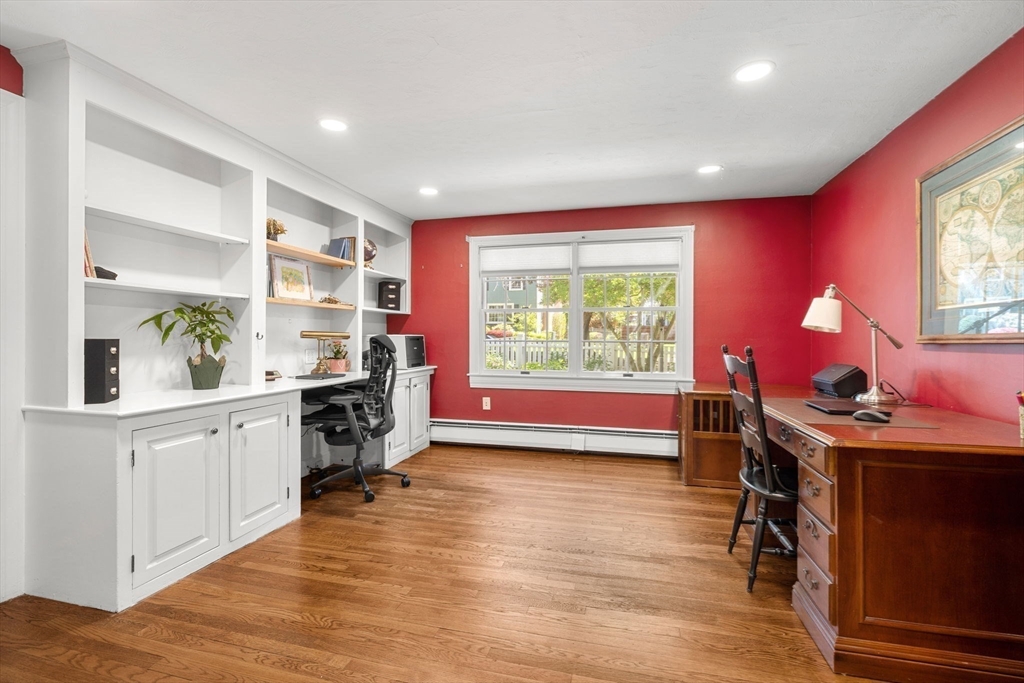 4 Crestwood Road Marblehead, MA 01945 - Photo 15 of 30