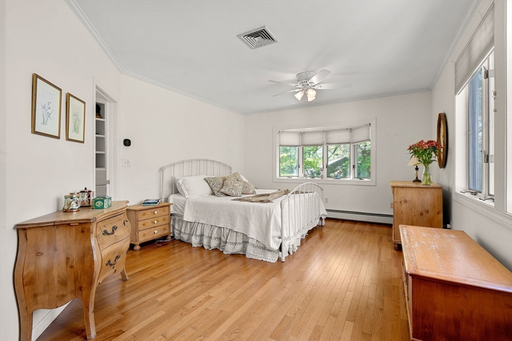 4 Crestwood Road Marblehead, MA 01945 - Photo 16 of 30