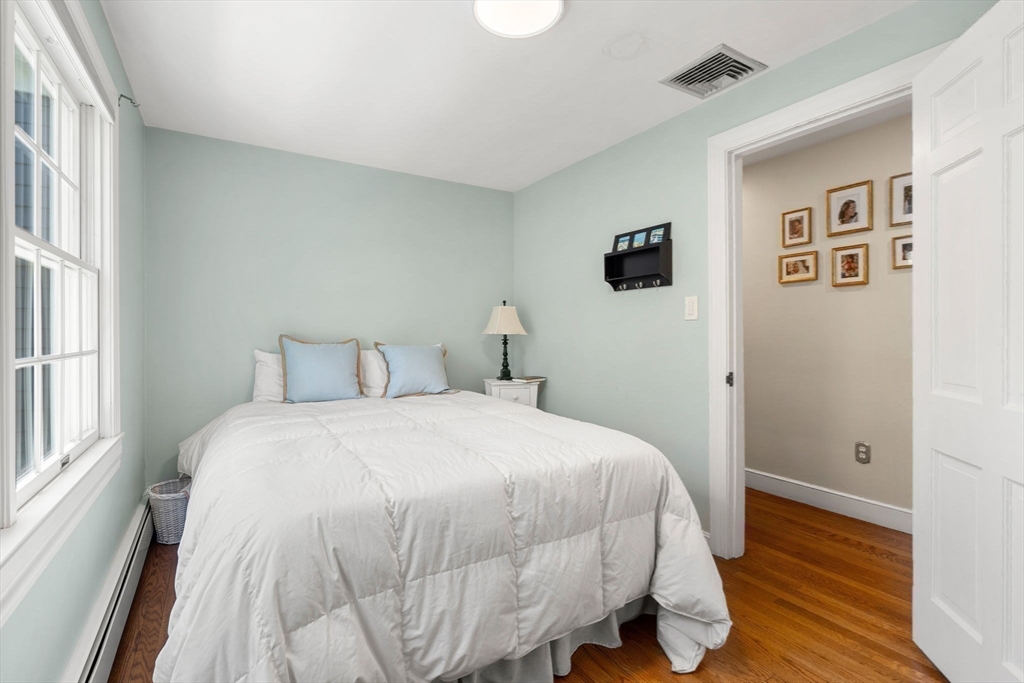 4 Crestwood Road Marblehead, MA 01945 - Photo 19 of 30