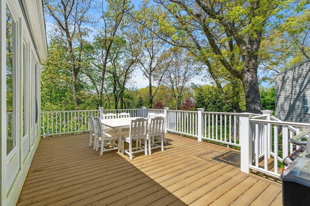 4 Crestwood Road Marblehead, MA 01945 - Photo 27 of 30