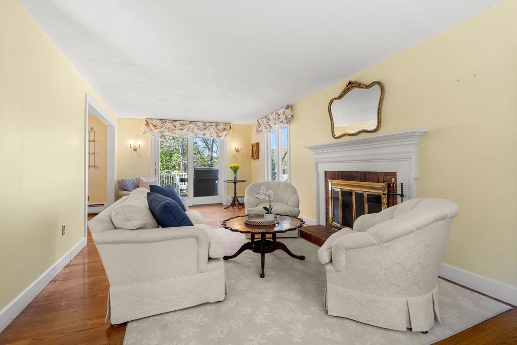 4 Crestwood Road Marblehead, MA 01945 - Photo 3 of 30