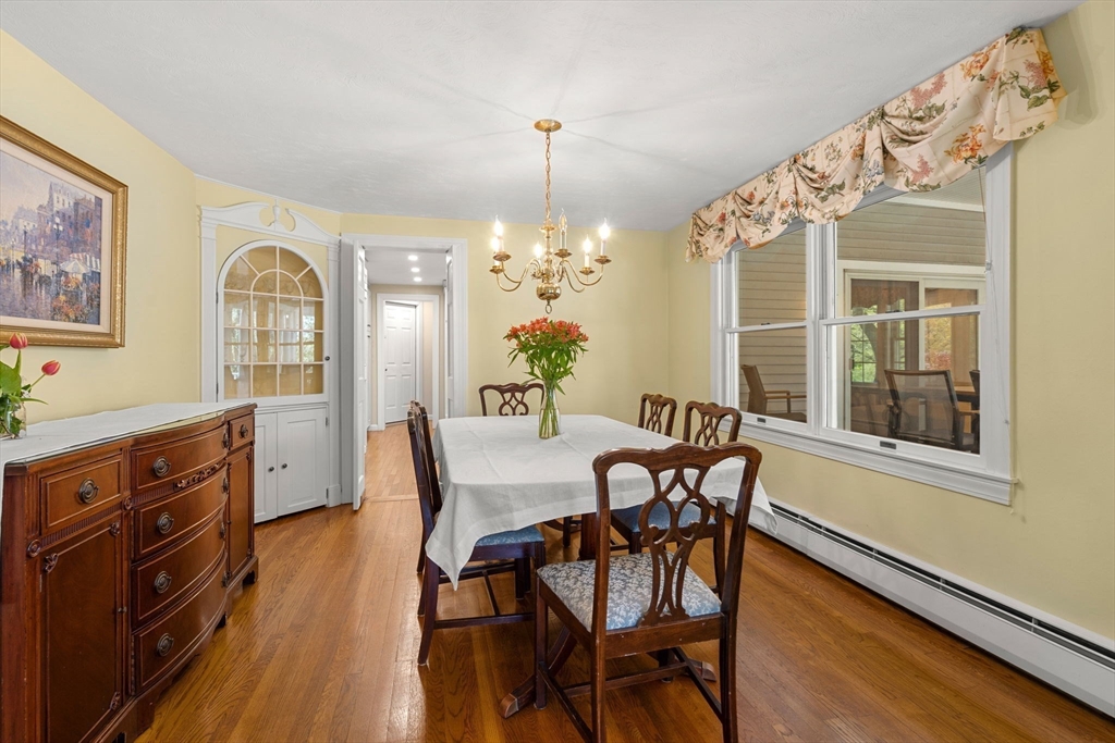 4 Crestwood Road Marblehead, MA 01945 - Photo 5 of 30