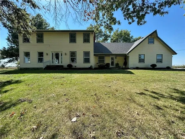 $475,000 | 27809 Highway 7, Harrisonville, MO 64701
