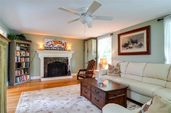 85 Shaw Farm Road Holliston, MA 01746 - Photo 3 of 27 Gallery Image 3