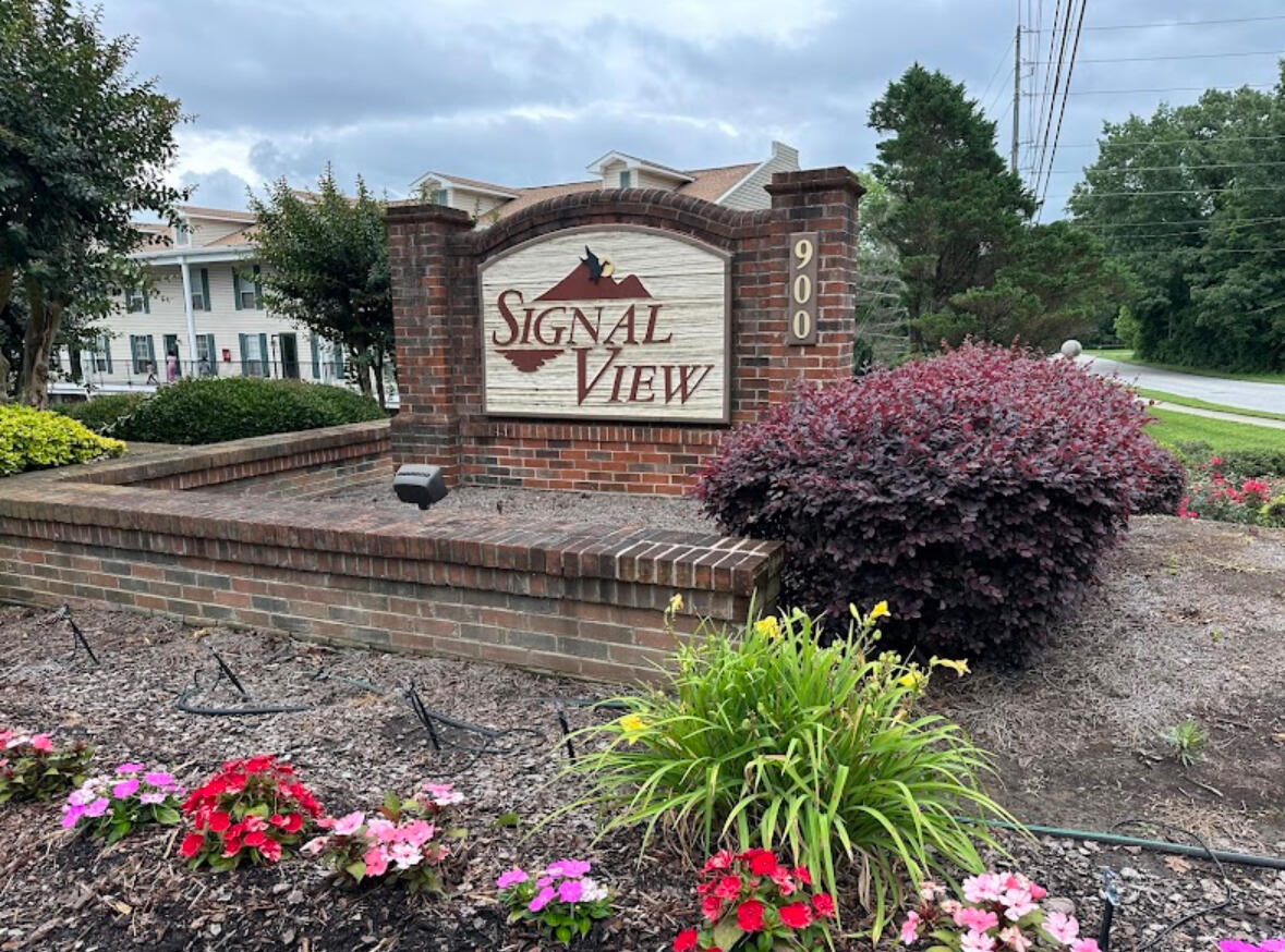 900 Mountain Creek Road, Unit 445 Chattanooga, TN 37405 - Photo 2 of 15 sign
