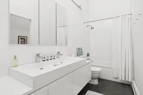 $2,880,000 | 67 Scrimshaw Lane, Amagansett, NY 11930