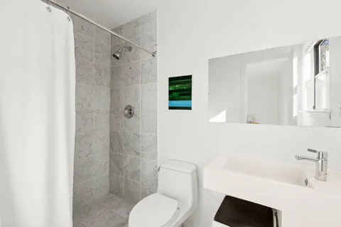 $2,880,000 | 67 Scrimshaw Lane, Amagansett, NY 11930