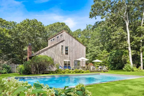 $2,880,000 | 67 Scrimshaw Lane, Amagansett, NY 11930