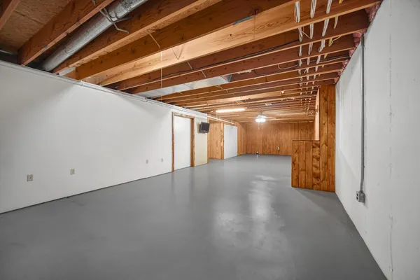 a view of a garage