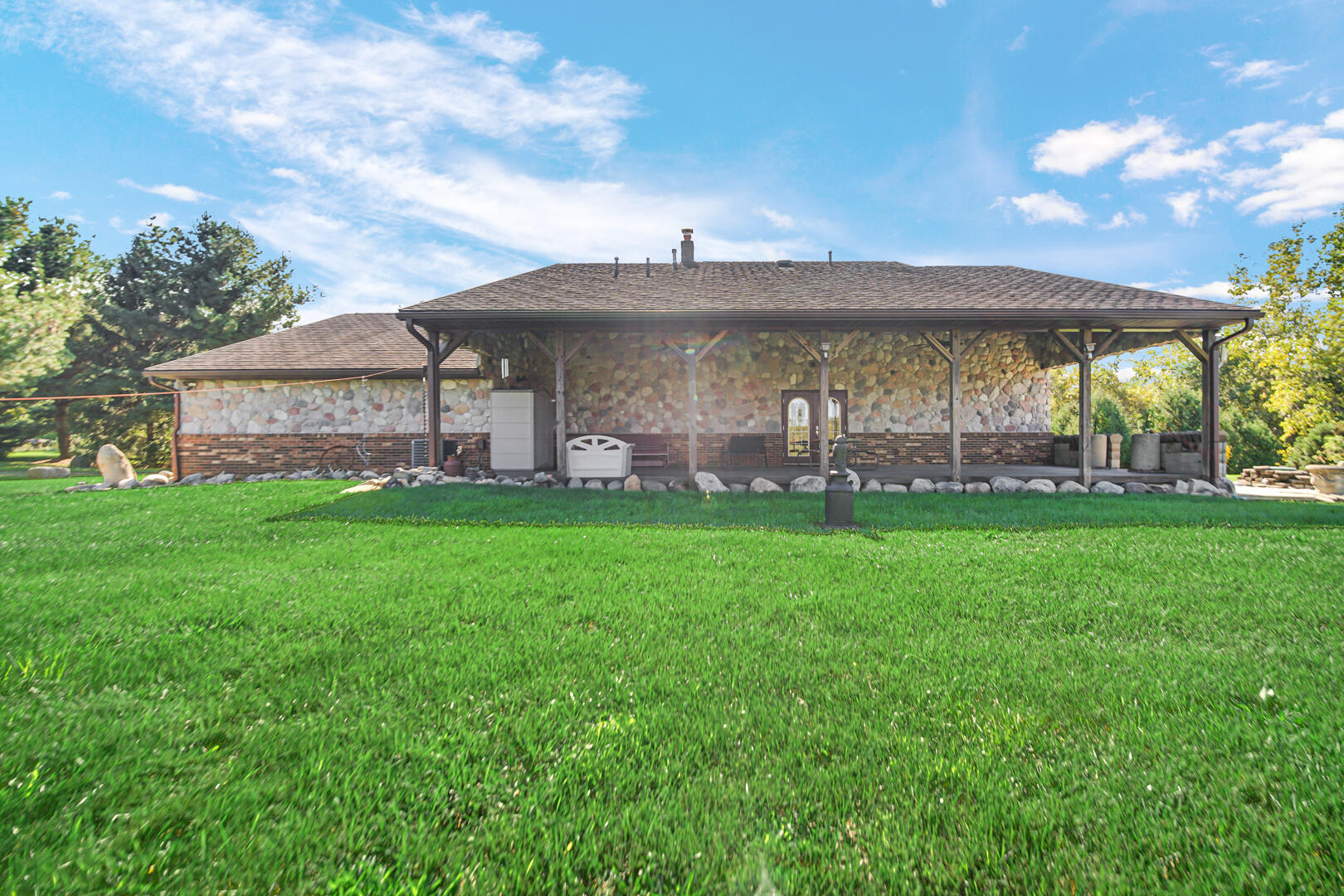 31513 Shively Road Walkerton, IN 46574 - Photo 3 of 41 1620x1080