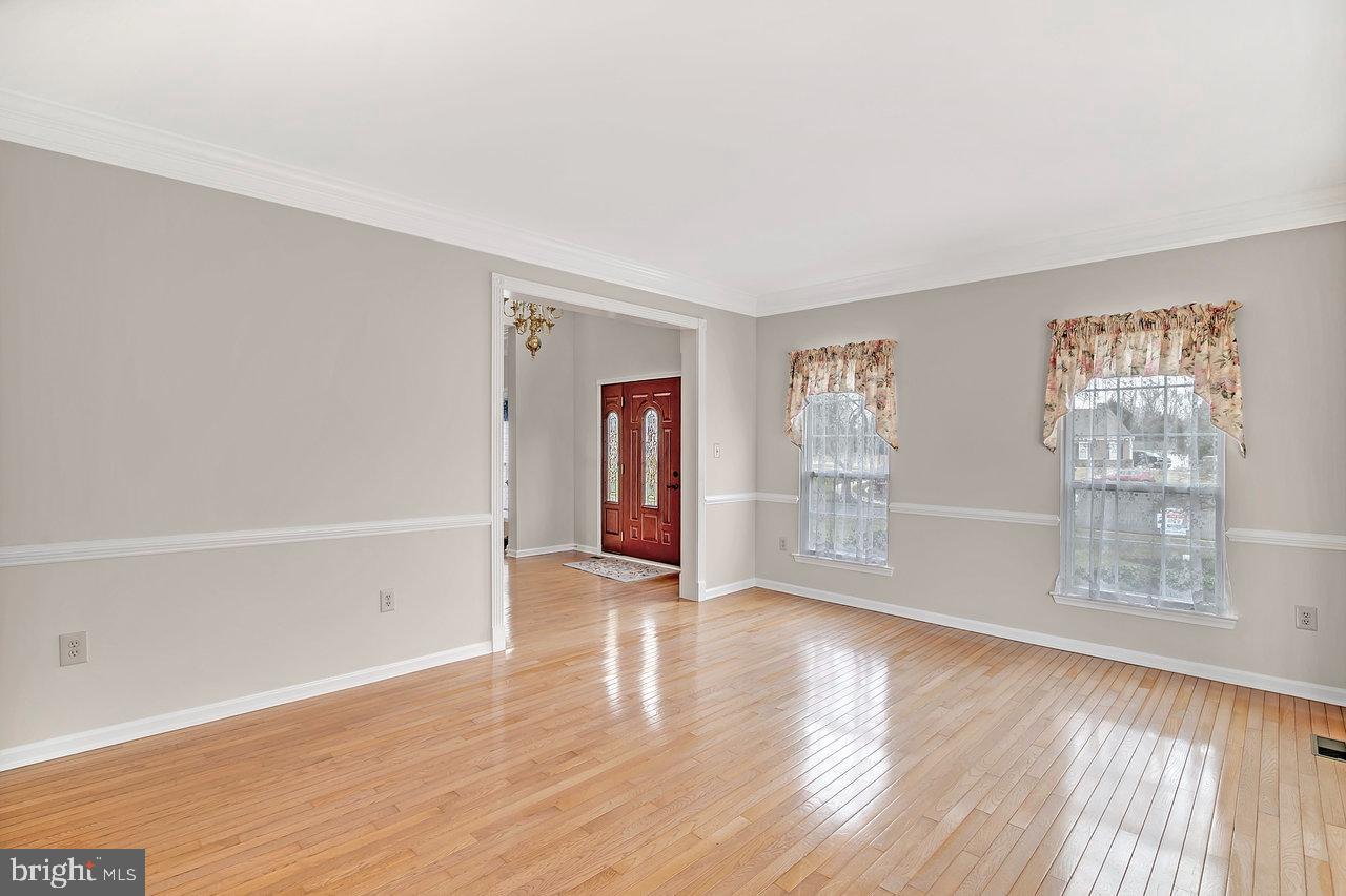 6 Green Court Columbus, NJ 08022 - Photo 11 of 51