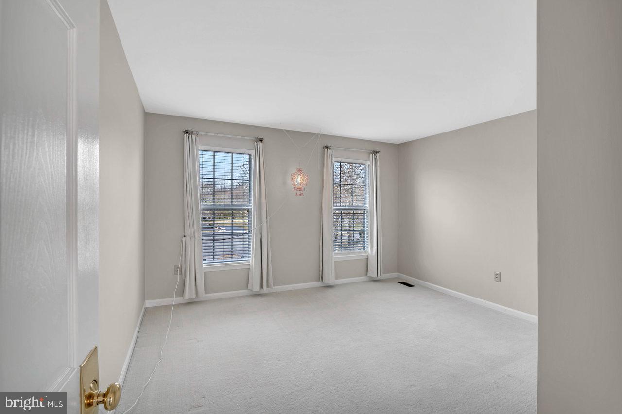 6 Green Court Columbus, NJ 08022 - Photo 23 of 51