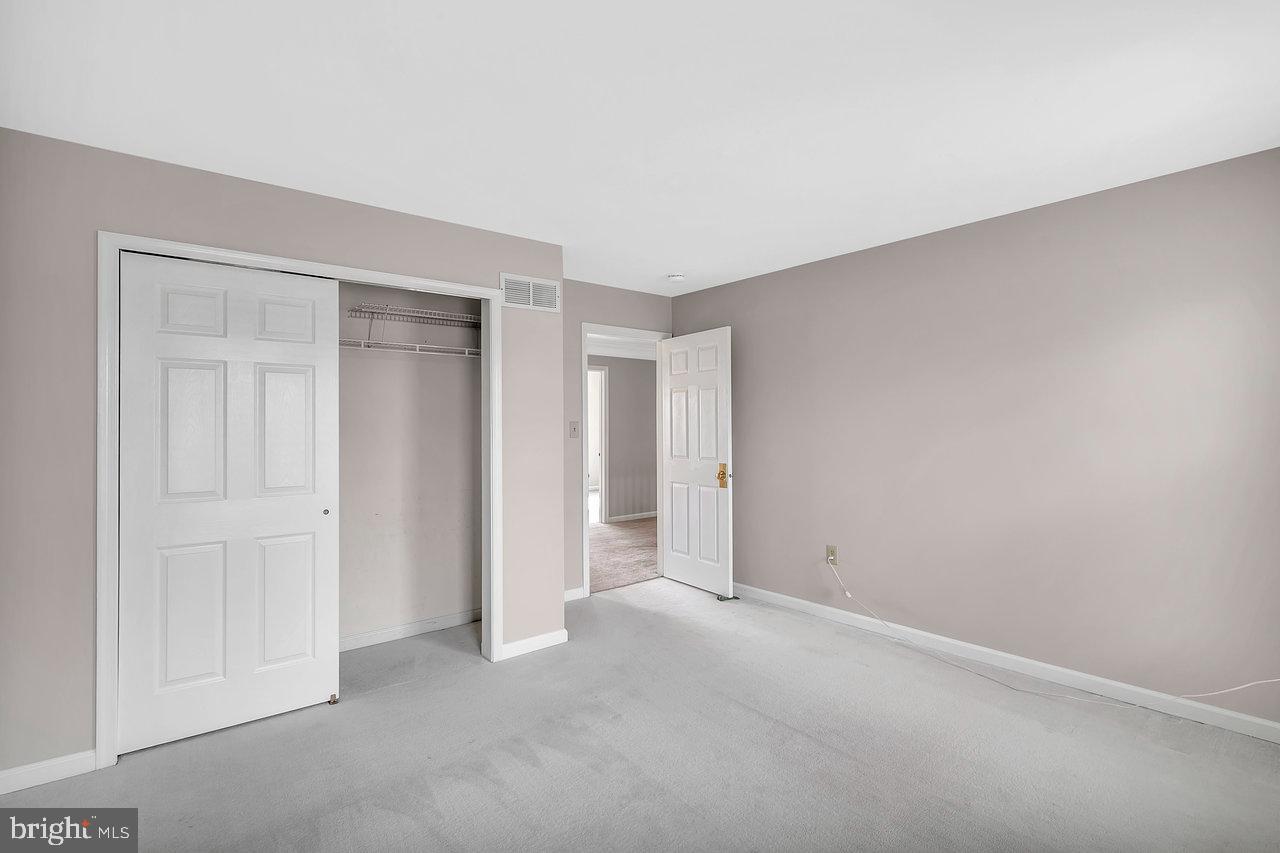 6 Green Court Columbus, NJ 08022 - Photo 24 of 51