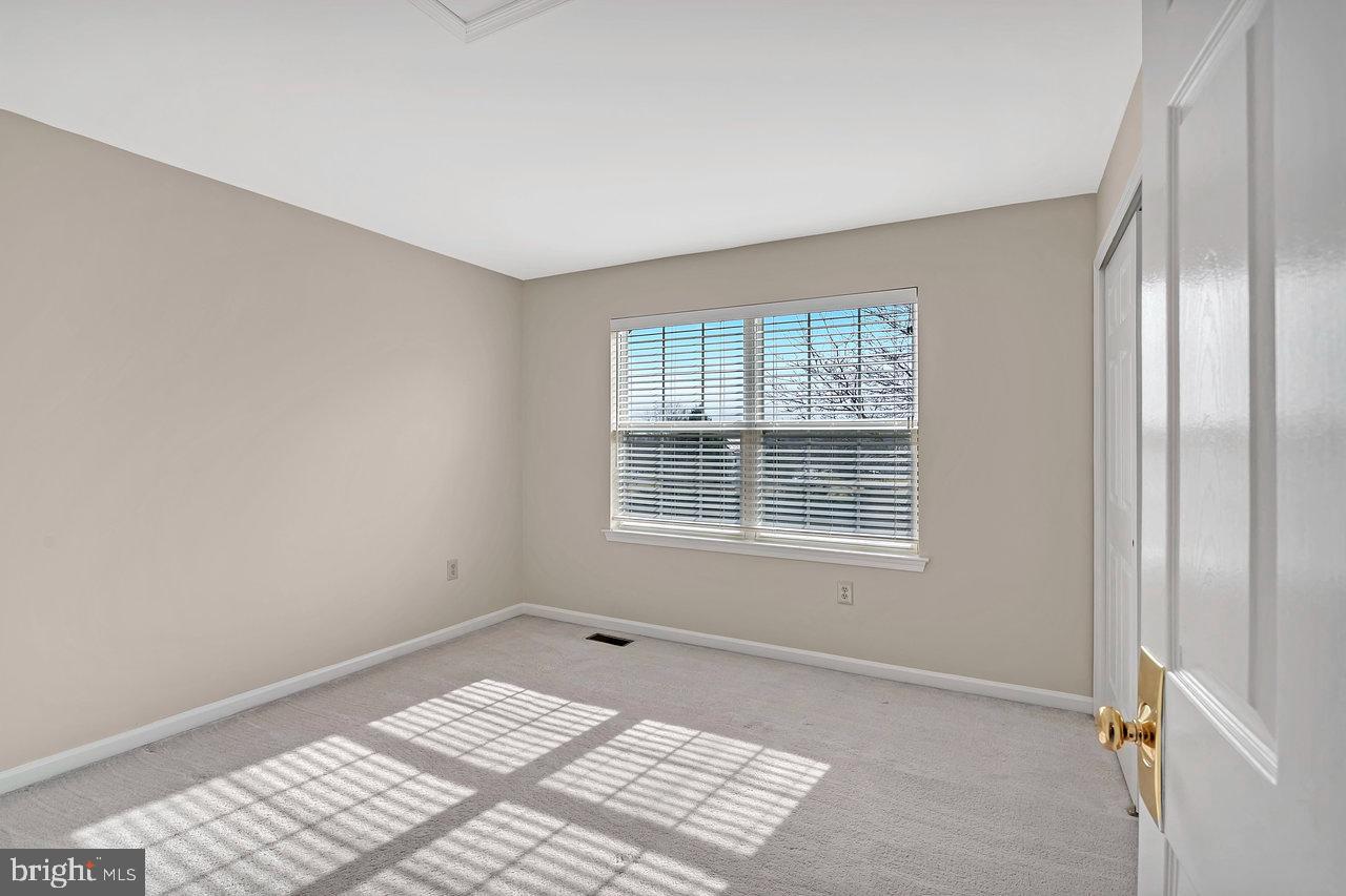 6 Green Court Columbus, NJ 08022 - Photo 28 of 51