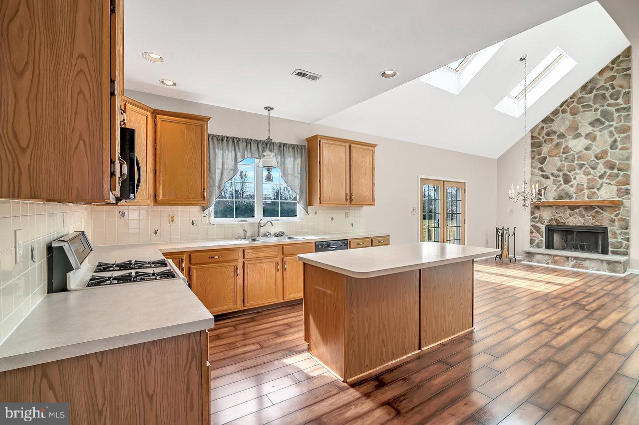 6 Green Court Columbus, NJ 08022 - Photo 6 of 51
