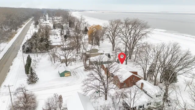 $527,000 | 2453 East Shore Drive, Green Bay, WI 54302