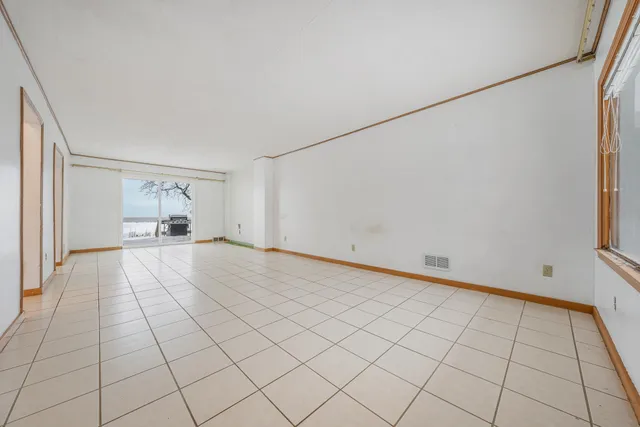 $527,000 | 2453 East Shore Drive, Green Bay, WI 54302