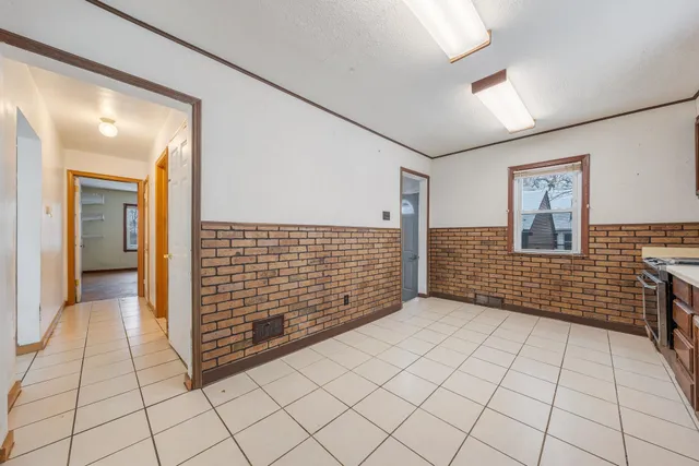 $527,000 | 2453 East Shore Drive, Green Bay, WI 54302