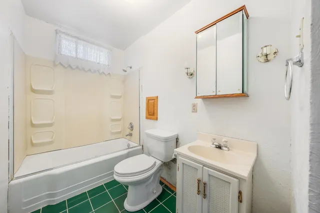 $527,000 | 2453 East Shore Drive, Green Bay, WI 54302