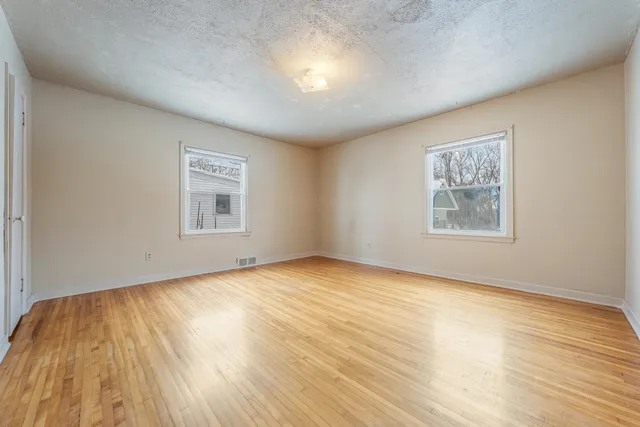 $527,000 | 2453 East Shore Drive, Green Bay, WI 54302