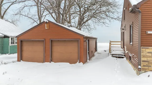 $527,000 | 2453 East Shore Drive, Green Bay, WI 54302