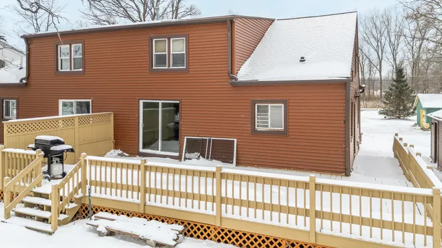 $527,000 | 2453 East Shore Drive, Green Bay, WI 54302