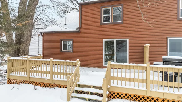 $527,000 | 2453 East Shore Drive, Green Bay, WI 54302