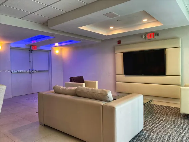 $450,000 | 3301 Northeast 5th Avenue, Unit 1212, Miami, FL 33137