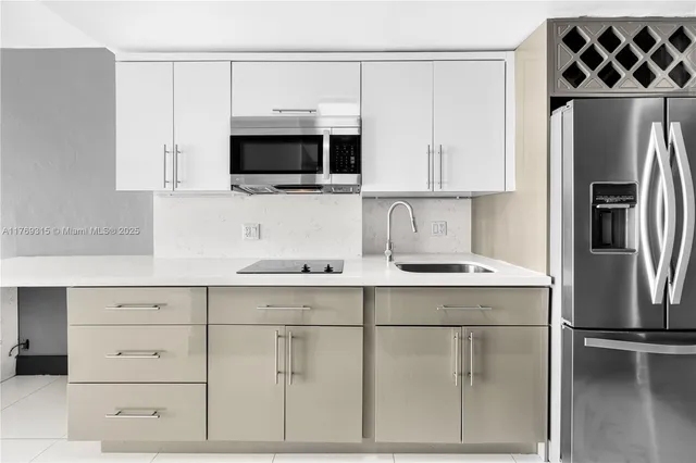 $450,000 | 3301 Northeast 5th Avenue, Unit 1212, Miami, FL 33137