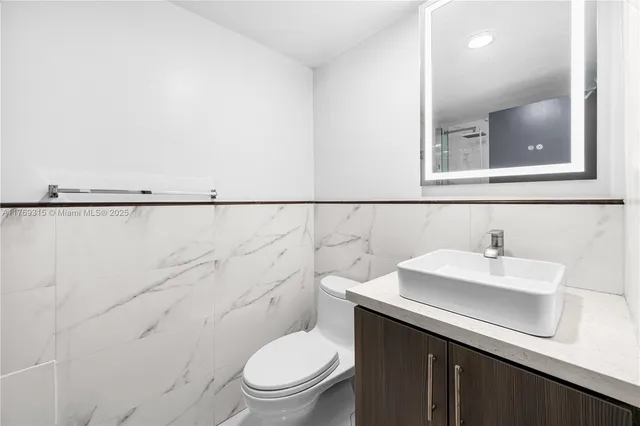 $450,000 | 3301 Northeast 5th Avenue, Unit 1212, Miami, FL 33137