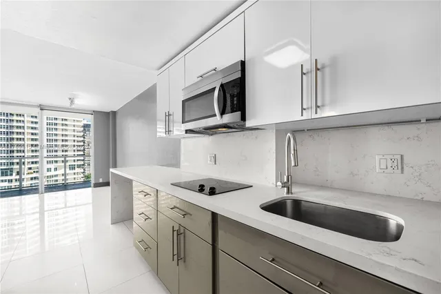 $450,000 | 3301 Northeast 5th Avenue, Unit 1212, Miami, FL 33137