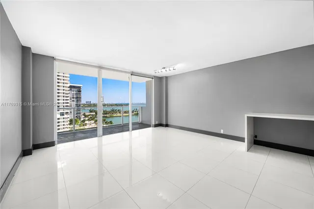 $450,000 | 3301 Northeast 5th Avenue, Unit 1212, Miami, FL 33137
