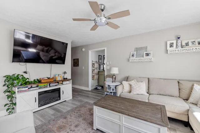 $439,000 | 3 Nichols Lane, Kennebunk, ME 04043