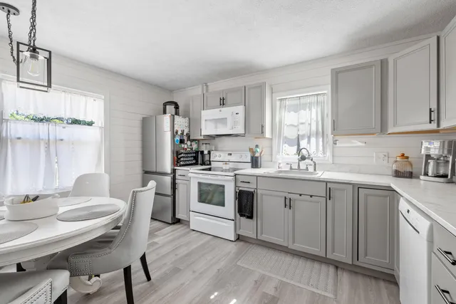 $439,000 | 3 Nichols Lane, Kennebunk, ME 04043