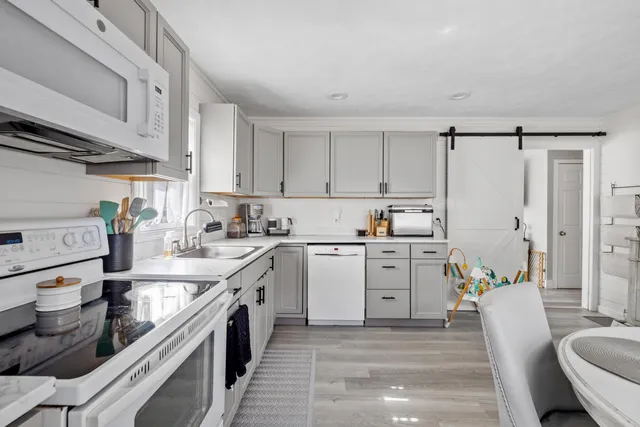 $439,000 | 3 Nichols Lane, Kennebunk, ME 04043