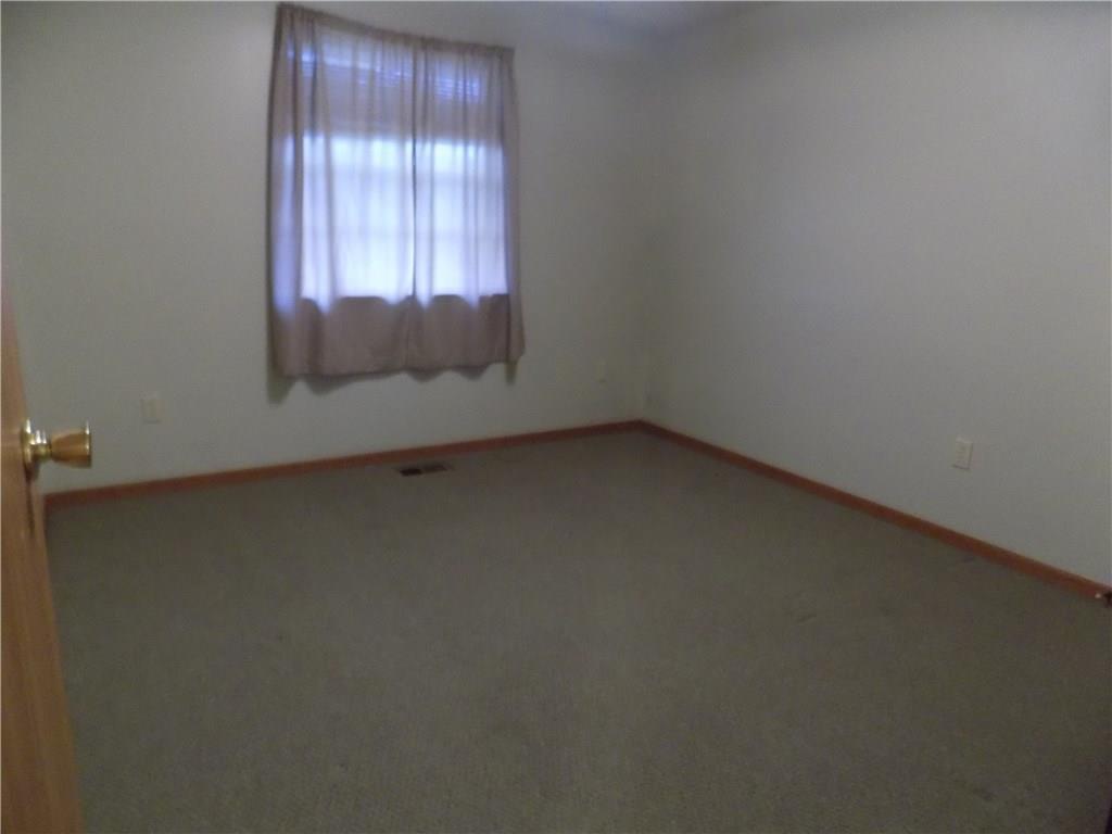 4577 Reno Lane, Unit 4577 Springfield, OH 45503 - Photo 4 of 27