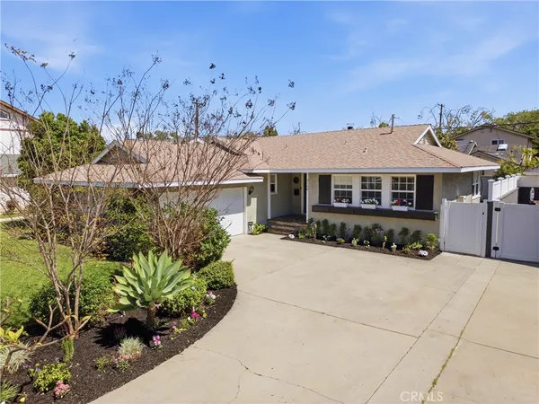 $1,089,000 | 3108 Petaluma Avenue, Long Beach, CA 90808