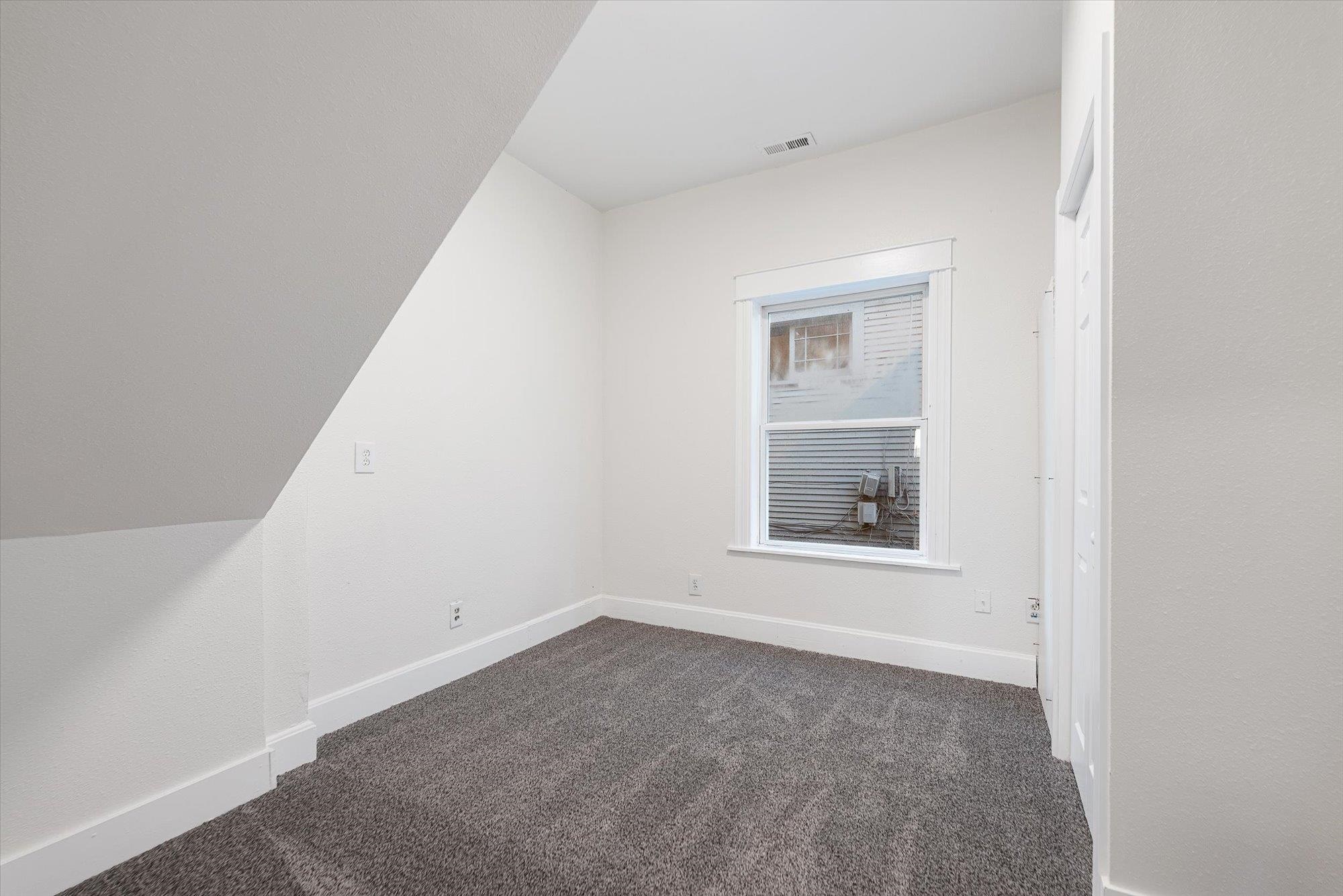 824 West Fairview Avenue Spokane, WA 99205 - Photo 17 of 29