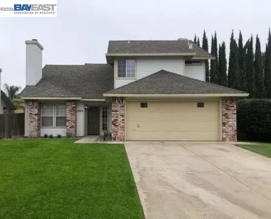 $565,000 | 15055 Hollyhock Court, Lathrop, CA 95330