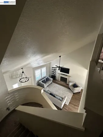 $565,000 | 15055 Hollyhock Court, Lathrop, CA 95330