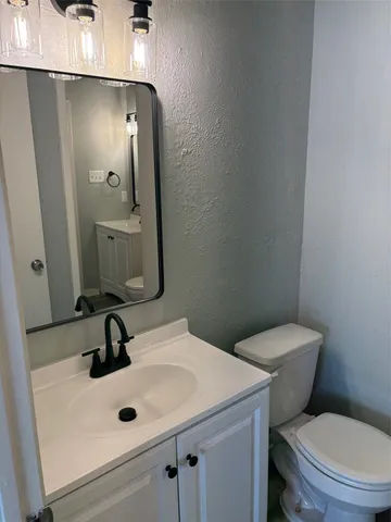 $1,895 | 317 West William Cannon Drive, Unit B, Austin, TX 78745